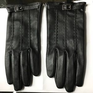 Leather gloves
